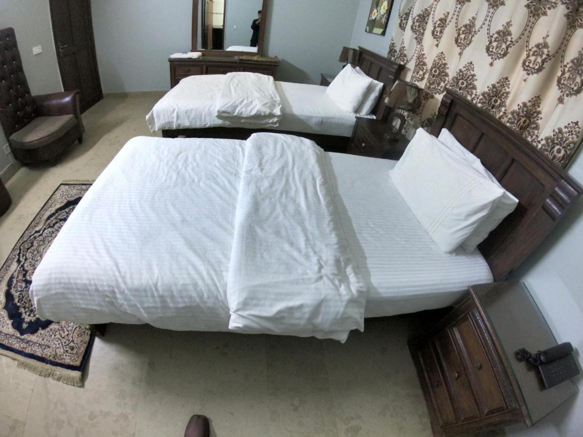 Seaview Guest House カラチ エクステリア 写真